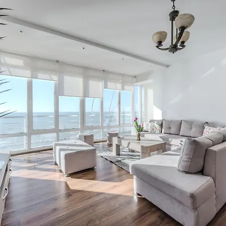 Blue Sky Paradise Apartamento Durrës